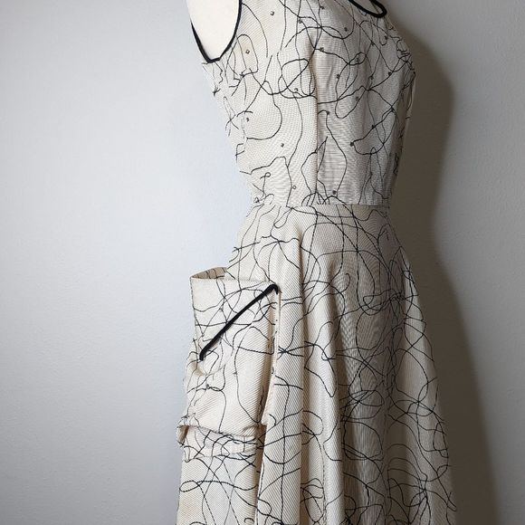 Vintage 50s Party Dress Circle Skirt Side Pockets Hand Sewn Midi - Picture 9 of 16